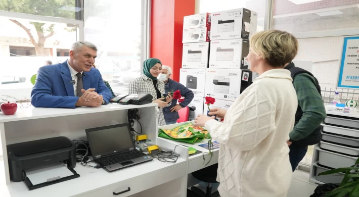 Kadem Başkan, esnaf ziyaretlerini sürdürdü