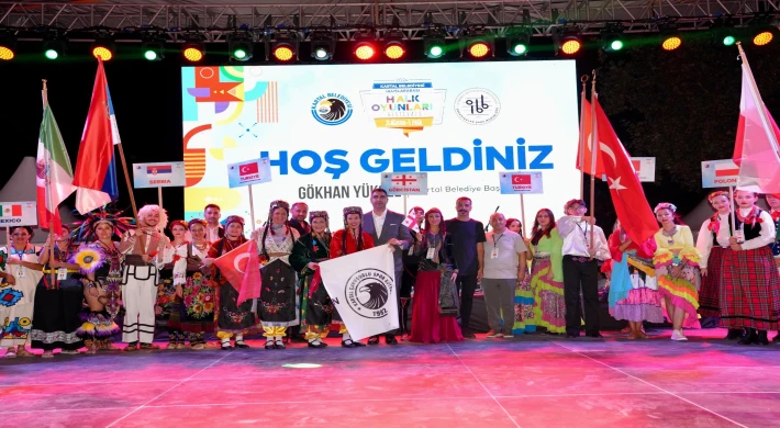 Kartal Belediyesi 3. Uluslararası Halk Oyunları Festivali Başladı