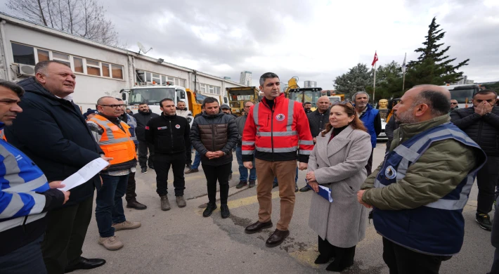 Kartal Belediyesi Kar Nöbetinde: 347 Personel ve 74 Araç Görev Başında