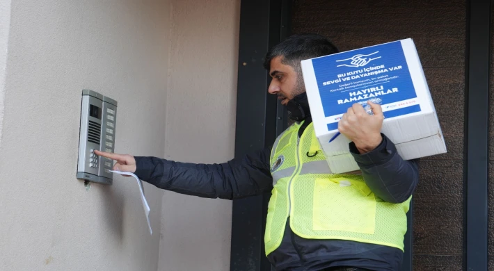 Kartal Belediyesi’nden İhtiyaç Sahiplerine Ramazan Kolisi Desteği