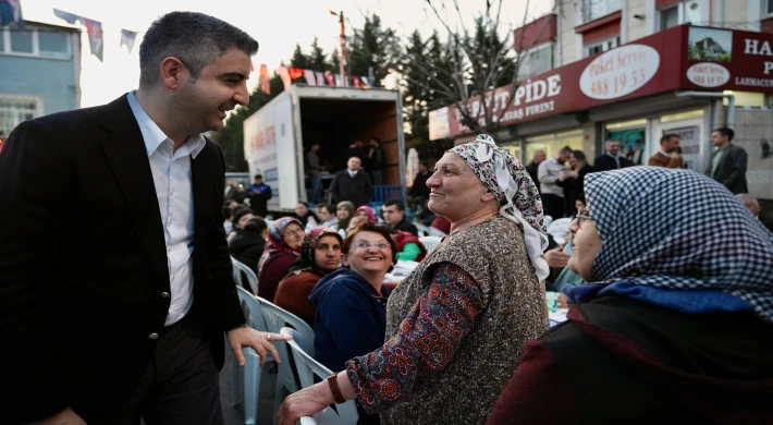 Kartal Belediyesi’nin Açık Hava Sokak İftarları Binlerce Vatandaşı Aynı Sofrada Buluşturuyor