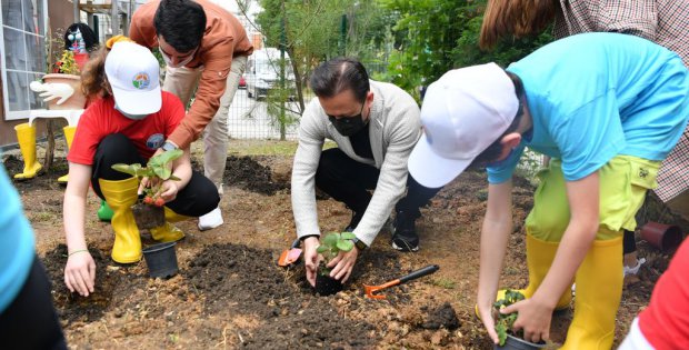 TUZLALI GENÇLERDEN BÜYÜKLERİNE, DÜNYA ÇEVRE GÜNÜ MESAJI