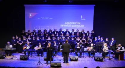 Atatürk sevdiği şarkılarla Kartal’da anıldı