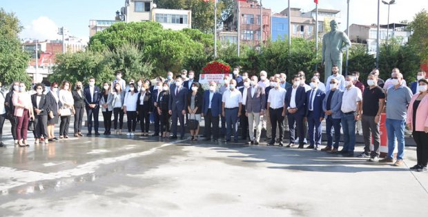 CHP’NİN 97’İNCİ KURULUŞ YIL DÖNÜMÜ KARTAL’DA KUTLANDI